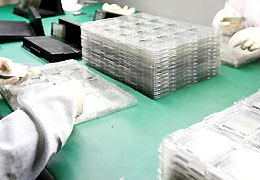 自立完全出产链，本钱低、交期短