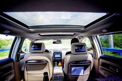 车载头枕类触摸显现屏案例